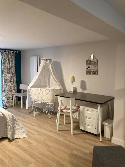 30Mn De Paris St Lazare En Train, Studio 42 M2 Verneuil-sur-Seine Zewnętrze zdjęcie